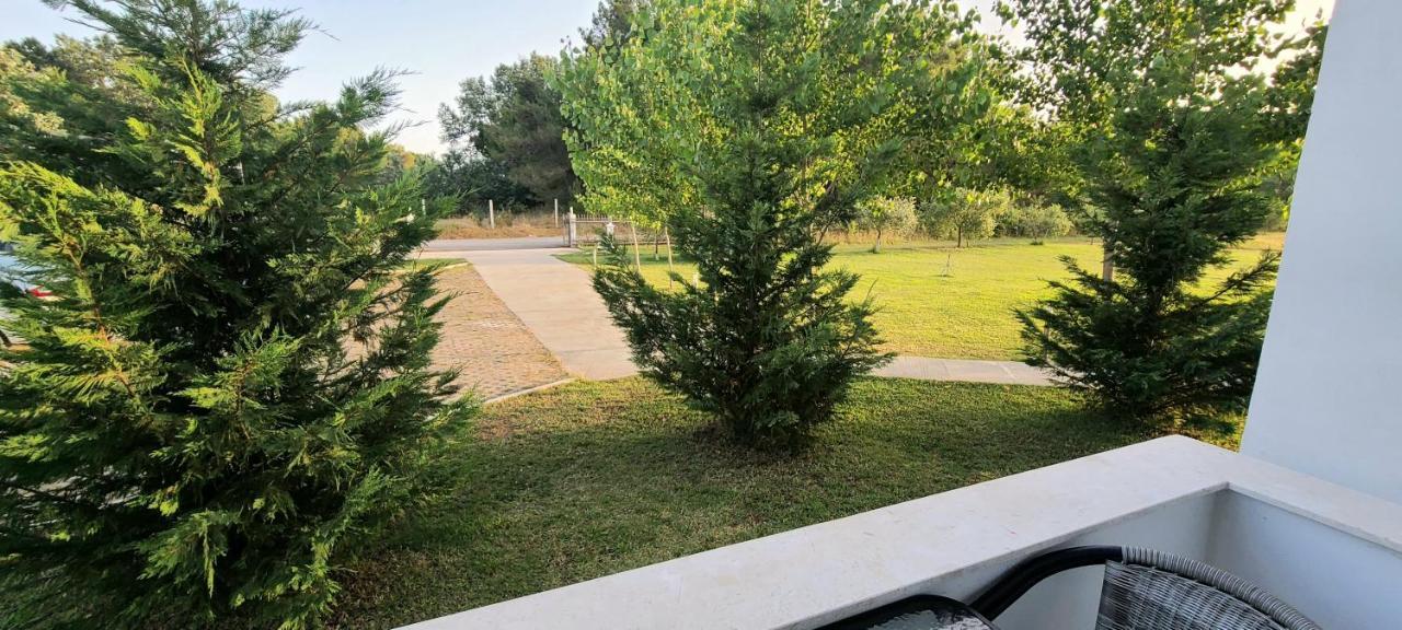 Riviera Inn Apartments Ülgün Dış mekan fotoğraf
