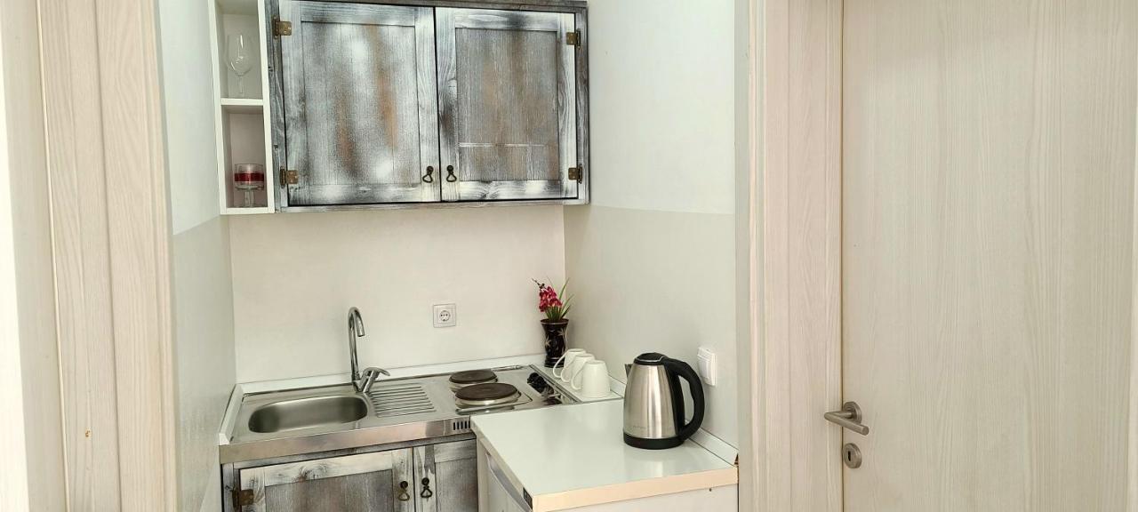 Riviera Inn Apartments Ülgün Dış mekan fotoğraf