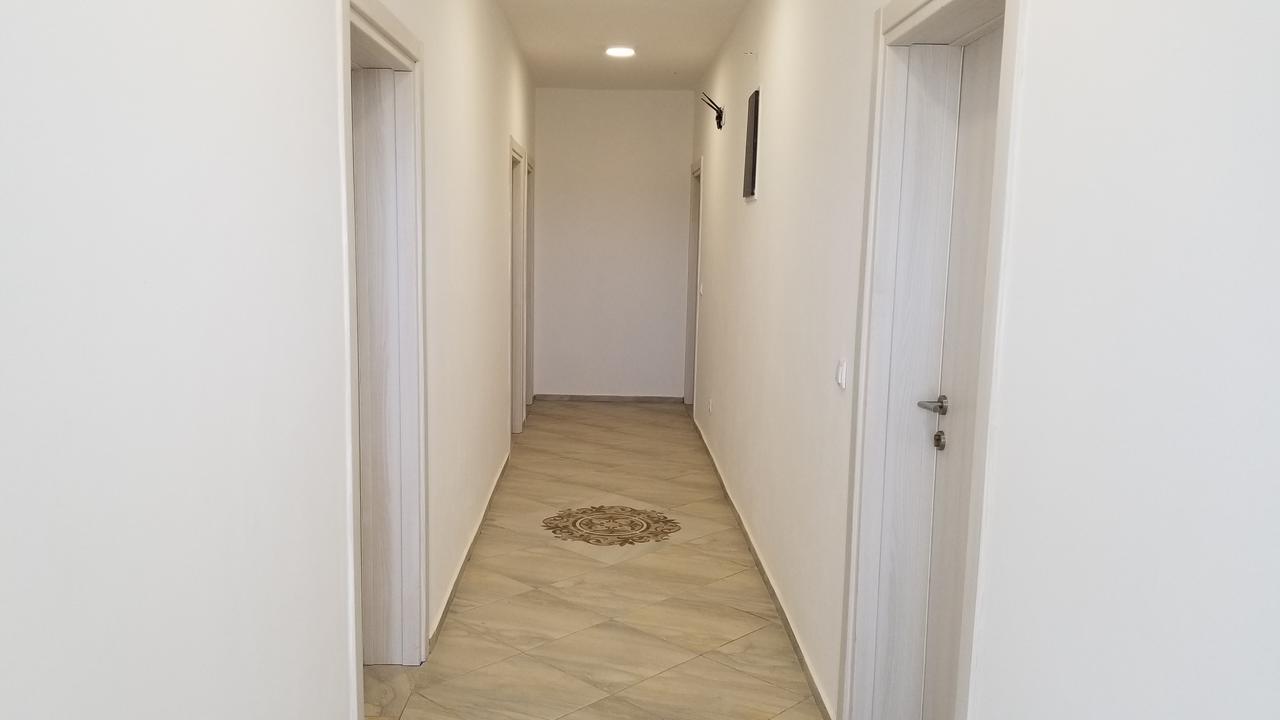 Riviera Inn Apartments Ülgün Dış mekan fotoğraf
