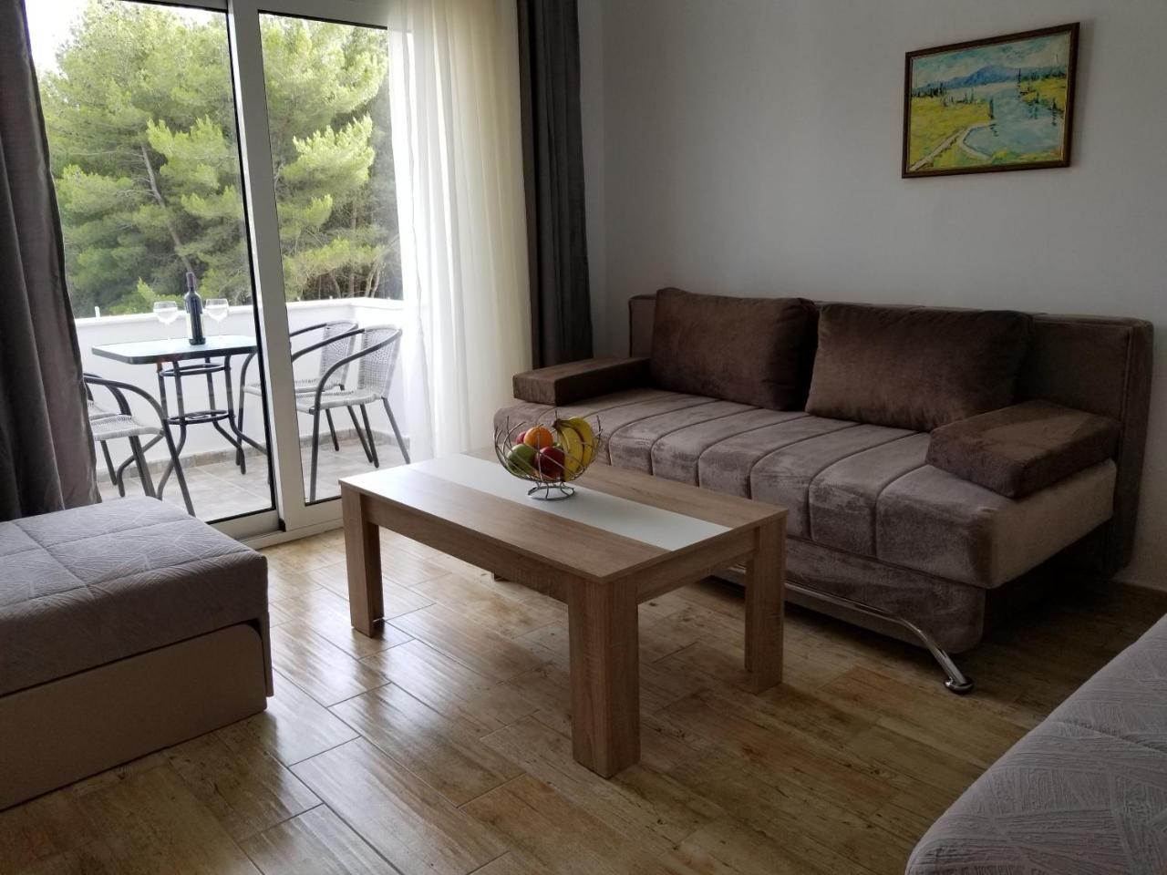 Riviera Inn Apartments Ülgün Dış mekan fotoğraf