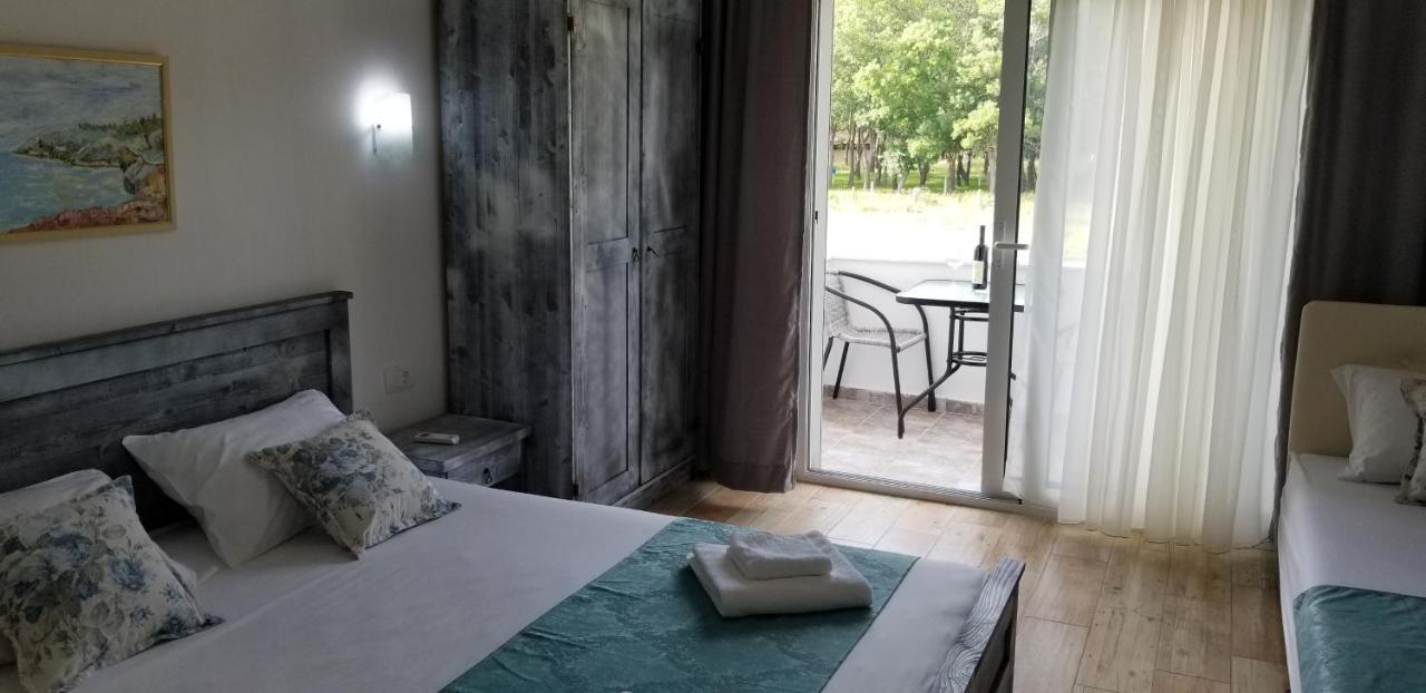 Riviera Inn Apartments Ülgün Dış mekan fotoğraf