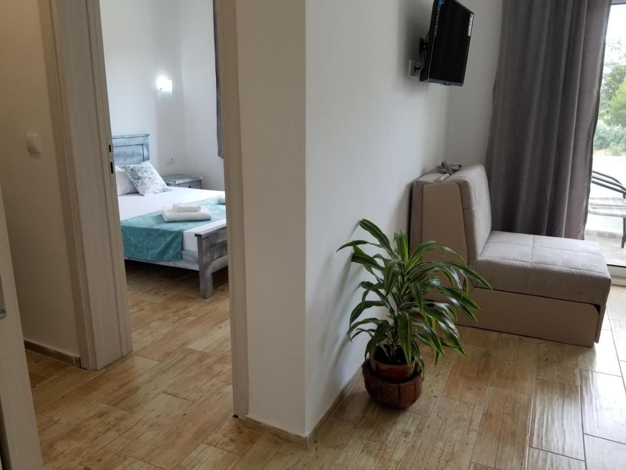 Riviera Inn Apartments Ülgün Dış mekan fotoğraf