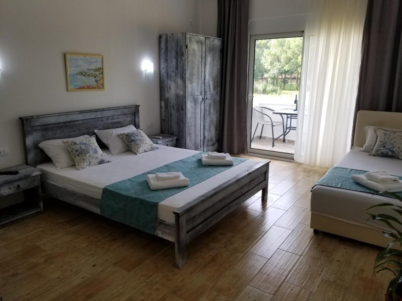 Riviera Inn Apartments Ülgün Dış mekan fotoğraf